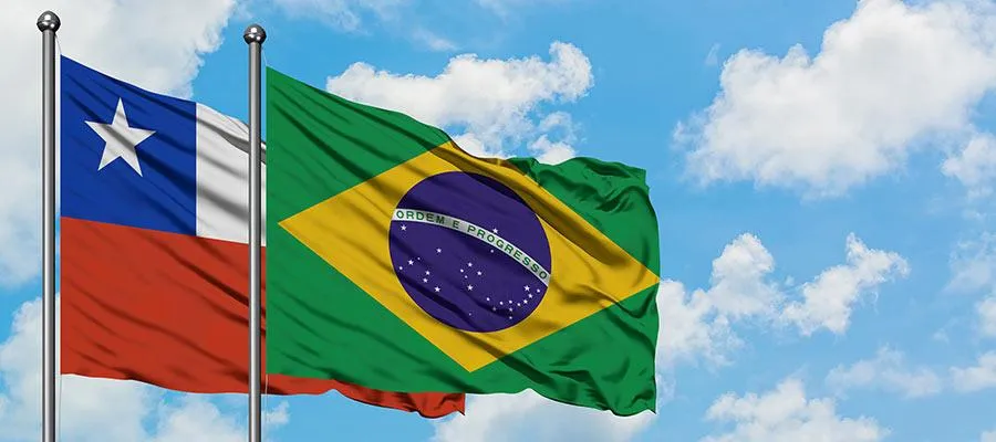 Baderas del consulado de Chile en Brasil